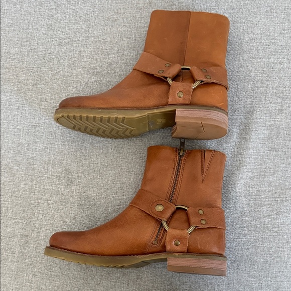 Frye Tan Leather Cara flex harness Boots - Picture 2 of 11
